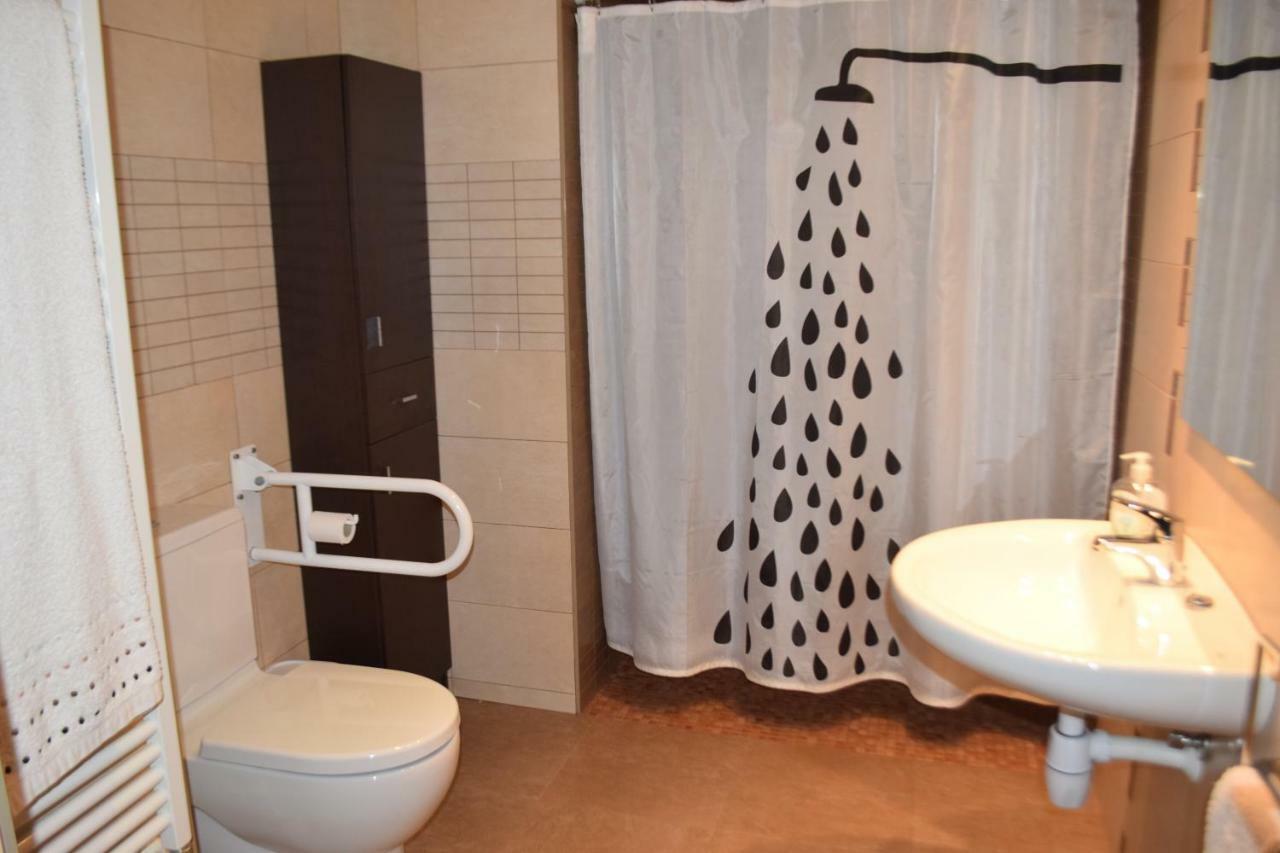 Apartamentos La Muralla Horta de Sant Joan Bagian luar foto